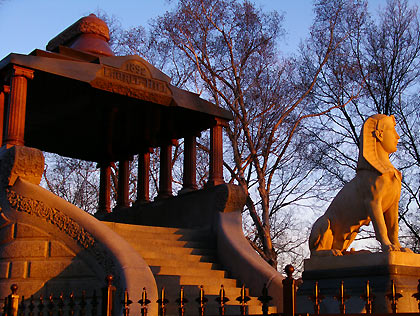 050418_mausoleum.jpg