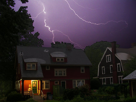 050722_lightning.jpg