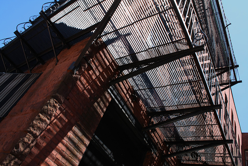 20090601_fireescape_9306.jpg