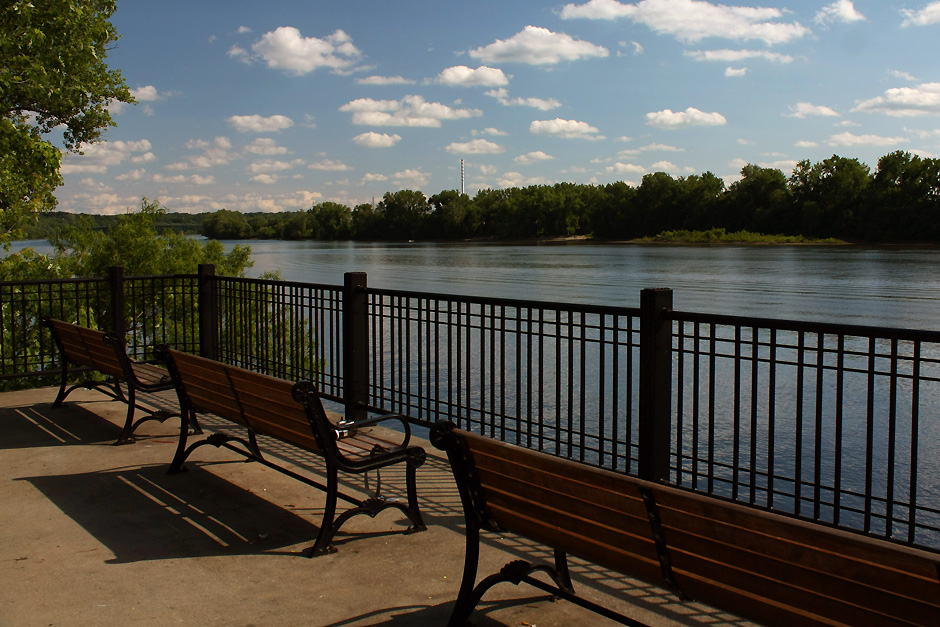 20090606_benches_9403.jpg